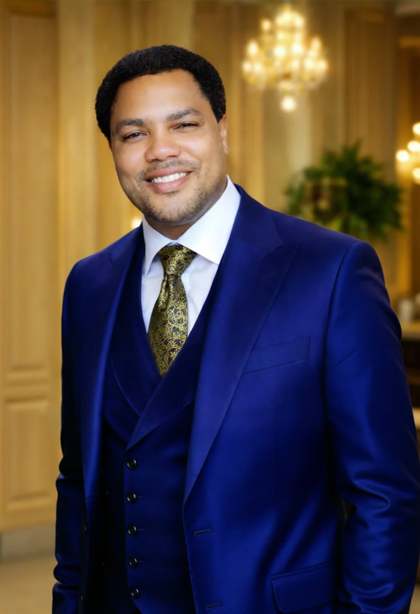 Portrait of Dr. Maxwell Felix — head-and-shoulders or podium shot